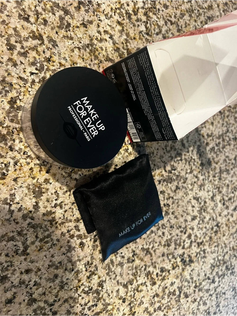 Makeup Forever Ultra HD Setting Powder - Black & Red Box